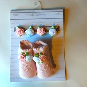 Wendy bellissimo Handband and socks baby pink white flowers Size 0-6 months